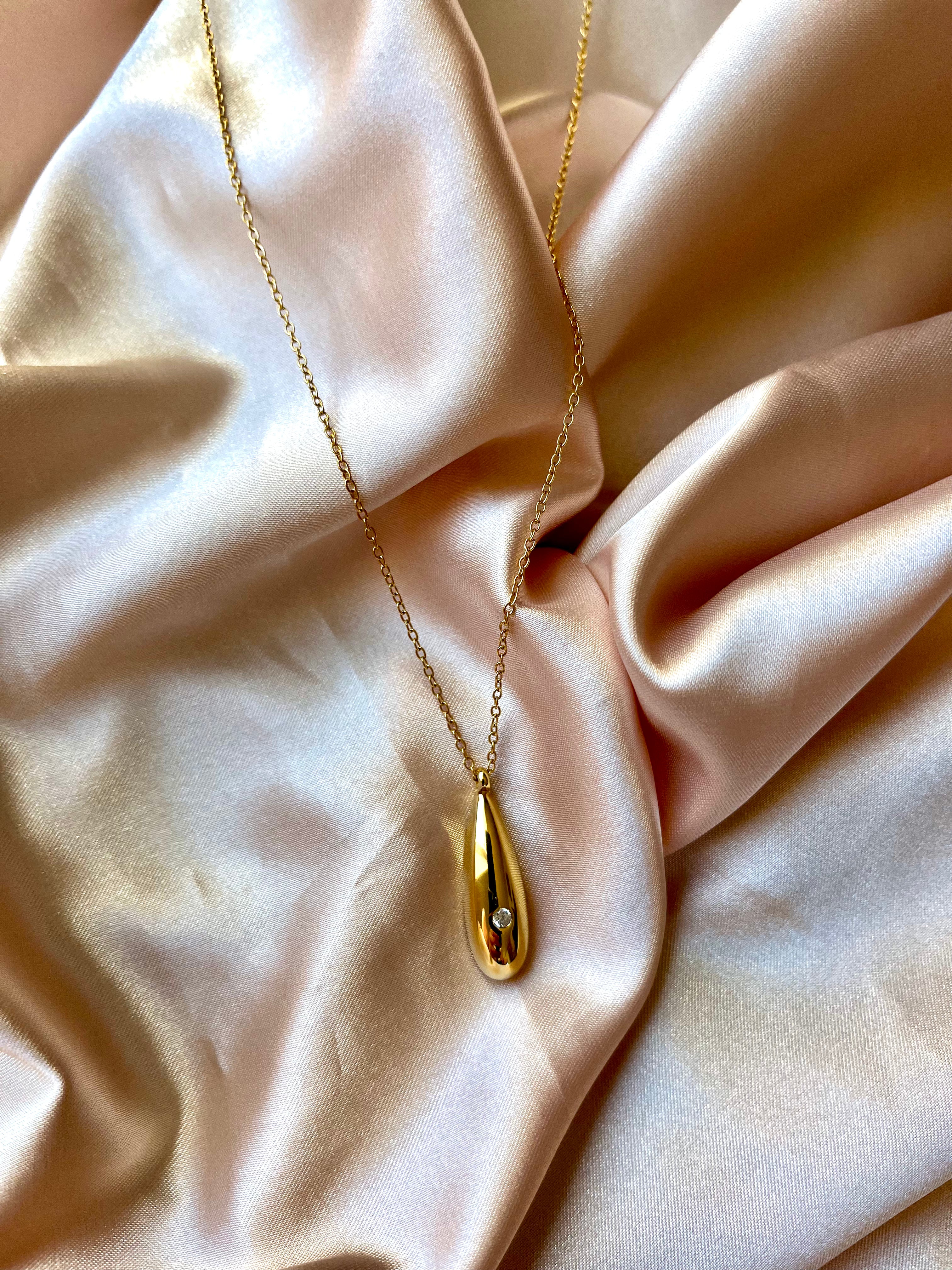 ESSENCE SPIRIT HALSKÆDE (MED STEN)