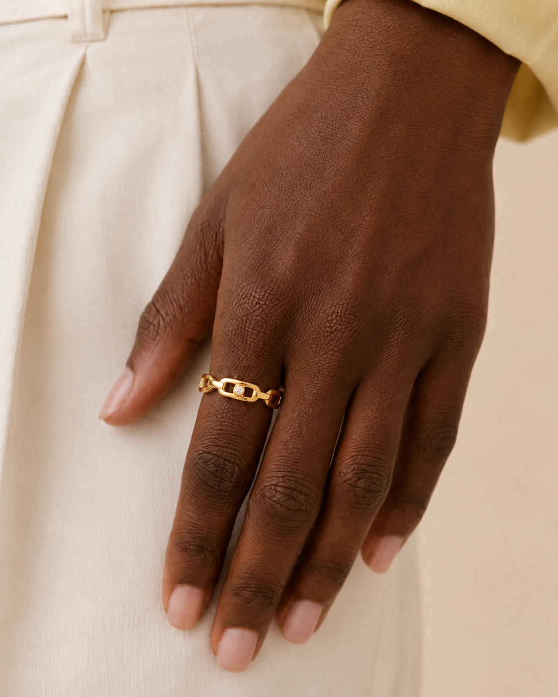 ESSENCE UNITY RING