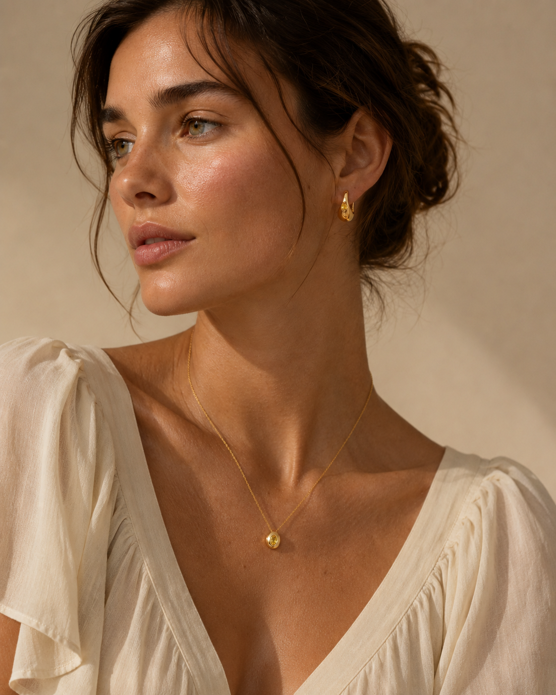 ESSENCE REFLECTION DROP HOOPS - CHAMPAGNE